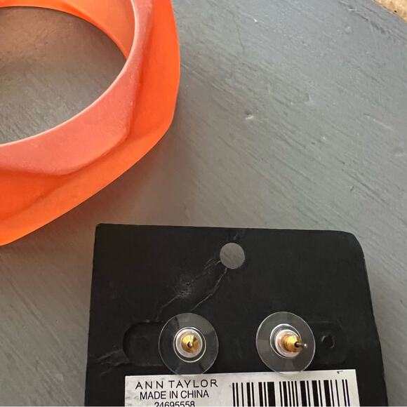 Ann Taylor Bangle Bracelet Ring & Earrings NEW - Picture 5 of 5
